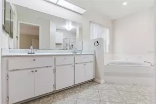 26744 Racquet Cir, Leesburg, FL 34748 - Photo 18