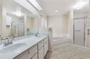 26744 Racquet Cir, Leesburg, FL 34748 - Photo 16
