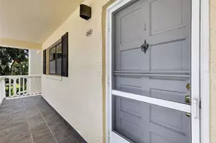 101 N Grandview St, Mount Dora, FL 32757 - Photo 4