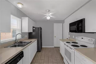 805 San Carlos Ct, Lady Lake, FL 32159 - Photo 12
