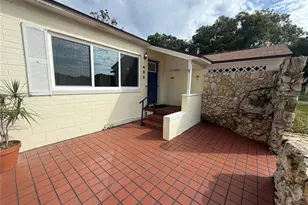465 Briarcliff Ave, Eustis, FL 32726 - Photo 2