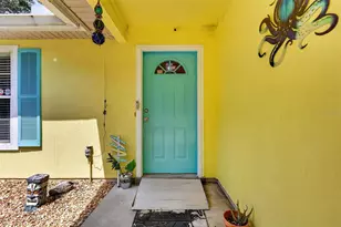 39627 Greenbrier St, Eustis, FL 32736 - Photo 2