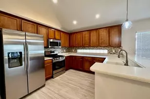 33356 Irongate Dr, Leesburg, FL 34788 - Photo 2