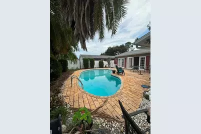 9039 Briarwood Drive, Seminole, FL 33772 - Photo 18