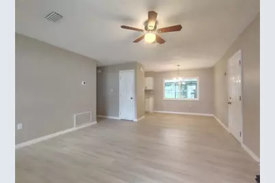 904 Hickory Avenue, Fruitland Park, FL 34731 - Photo 4