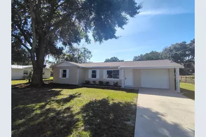 904 Hickory Avenue, Fruitland Park, FL 34731 - Photo 1