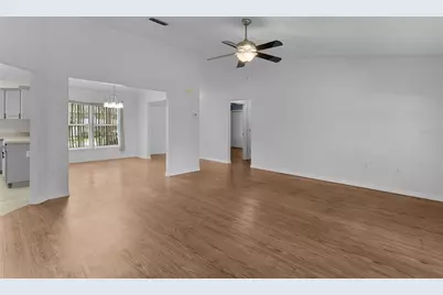 36127 Pine Tree Street, Fruitland Park, FL 34731 - Photo 8