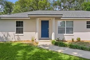36127 Pinetree St, Fruitland Park, FL 34731 - Photo 4