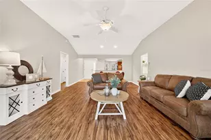 731 Baisley Trail, The Villages, FL 32162 - Photo 8
