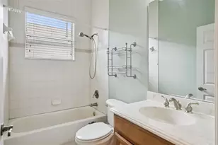 100 Flame Vine Way, Groveland, FL 34736 - Photo 16
