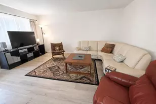 8454 111th St, Seminole, FL 33772 - Photo 2