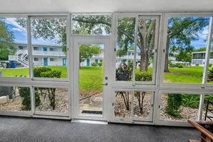 8454 111th St, Seminole, FL 33772 - Photo 14