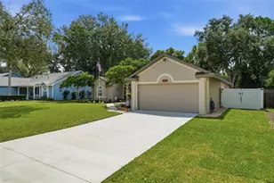 3004 Linmont Ln, Eustis, FL 32726 - Photo 2