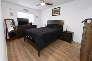 11251 80th Ave, Seminole, FL 33772 - Photo 10