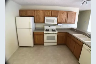 2099 Broyhill Avenue, The Villages, FL 32162 - Photo 4