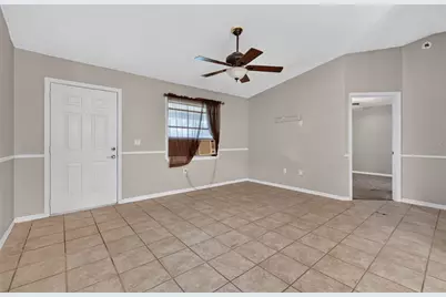 37320 Beach Dr, Umatilla, FL 32784 - Photo 6