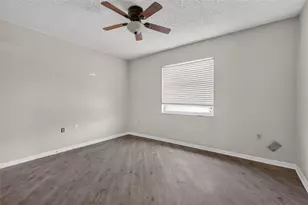 37320 Beach Dr, Umatilla, FL 32784 - Photo 16