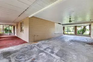 37320 Beach Dr, Umatilla, FL 32784 - Photo 4