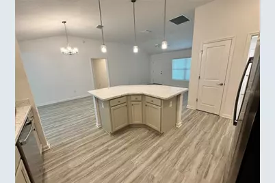 528 Cherry Creek Way, The Villages, FL 34762 - Photo 6