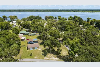 1055 Cr-453, Lake Panasoffkee, FL 33538 - Photo 2