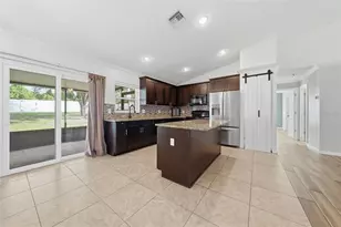 236 Country Lakes Cir, Groveland, FL 34736 - Photo 12