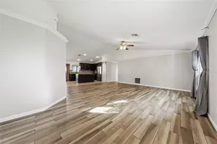 236 Country Lakes Cir, Groveland, FL 34736 - Photo 6