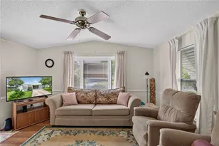 639 NE Cottage Park Ln, Leesburg, FL 34748 - Photo 8