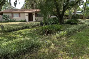 1408 NE 25th Pl, Ocala, FL 34470 - Photo 2