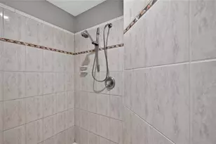 19923 W Eldorado Dr, Eustis, FL 32736 - Photo 22