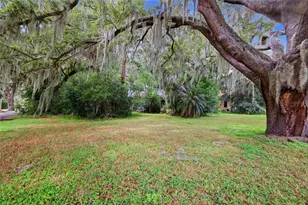 815 S 9th St, Leesburg, FL 34748 - Photo 4