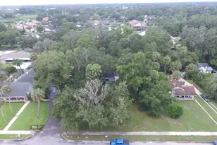 815 S 9th St, Leesburg, FL 34748 - Photo 10