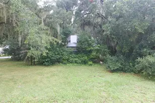 815 S 9th St, Leesburg, FL 34748 - Photo 8
