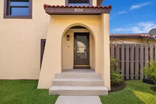 501 Hunter Cir, Kissimmee, FL 34758 - Photo 4