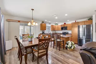 3203 Islawild Way, The Villages, FL 32163 - Photo 10