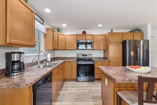 3203 Islawild Way, The Villages, FL 32163 - Photo 12