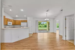 5123 Grove Mnr, Lady Lake, FL 32159 - Photo 12
