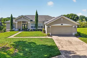 6022 Falconbridge Pl, Mount Dora, FL 32757 - Photo 2
