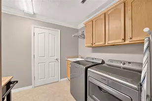 2425 Boiling Springs Ct, The Villages, FL 32162 - Photo 64