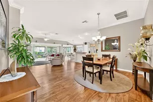 2425 Boiling Springs Ct, The Villages, FL 32162 - Photo 2