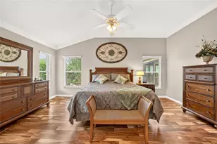 2425 Boiling Springs Ct, The Villages, FL 32162 - Photo 46