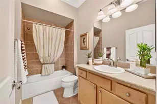 2425 Boiling Springs Ct, The Villages, FL 32162 - Photo 56