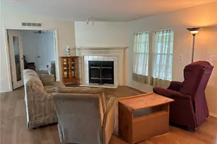 457 NW 5th Rd, Lake Panasoffkee, FL 33538 - Photo 6