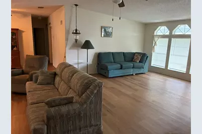457 NW 5th Road, Lake Panasoffkee, FL 33538 - Photo 4