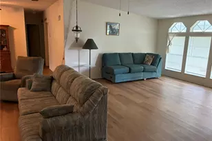 457 NW 5th Rd, Lake Panasoffkee, FL 33538 - Photo 4