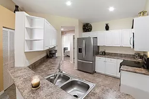 5408 Admiral Way, Oxford, FL 34484 - Photo 4