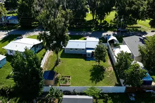 1924 Cr 439C, Lake Panasoffkee, FL 33538 - Photo 4