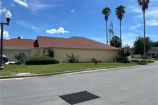 1842 Puerto Bello Dr, The Villages, FL 32159 - Photo 4