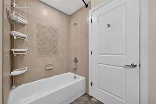 101 S Eola Dr, Orlando, FL 32801 - Photo 18