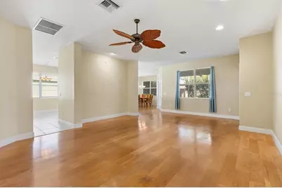 1025 Winnsboro Drive, The Villages, FL 32162 - Photo 10