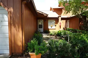 2701 NE 10th St, Ocala, FL 34470 - Photo 2